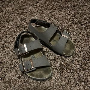 Birkenstocks size 26 with Velcro back